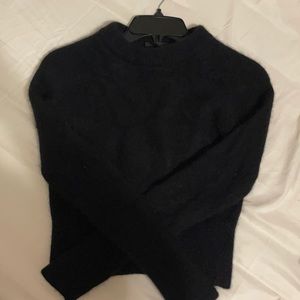 Cashmere black sweater
